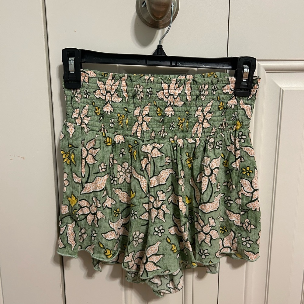 Aerie Floral Green Flow Shorts
